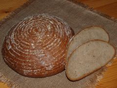 Chléb konzumní 0,9 kg pšeničnožitný